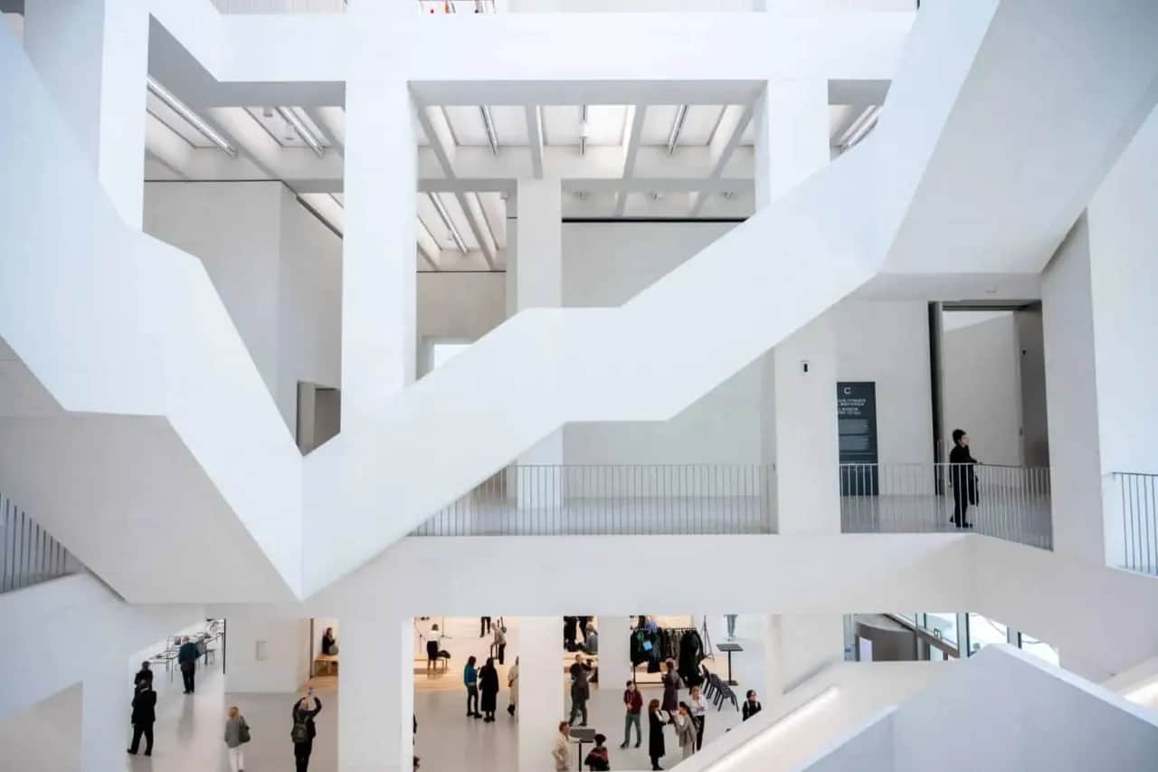 Warszawa: Galerie sztuki nowoczesnej za darmo? Twój przewodnik!